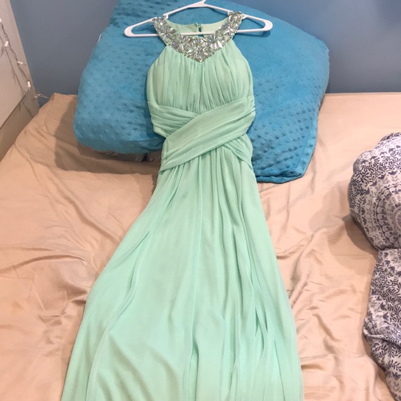 Prom dress - Picture 1 of 3